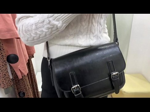 ❤️ Ëffentlech Masturbatioun vu jonke Bitch FeralBerry mat engem Dildo am Fittingsraum ️❌ Fucking Video  op lb.libporno.ru ❤