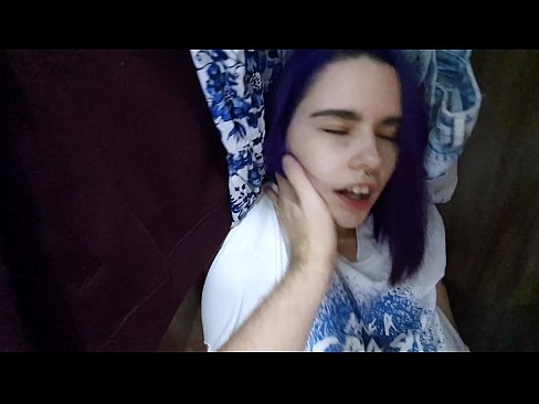 ❤️ Fannt meng Schwëster am Kleederschaf an huet hatt gehollef ️❌ Fucking Video  op lb.libporno.ru ❤